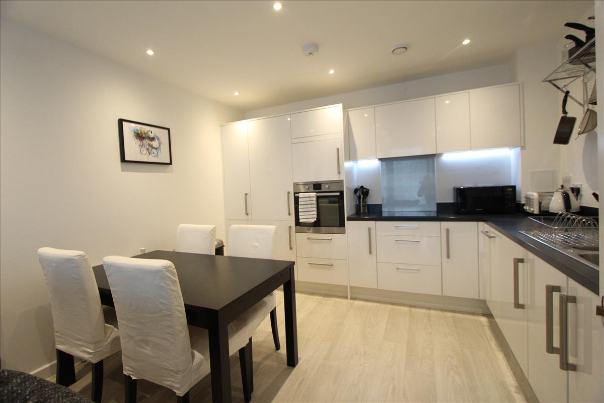 Property Image 5c9828ea-b4e0-49a6-b41a-8874041c2e29