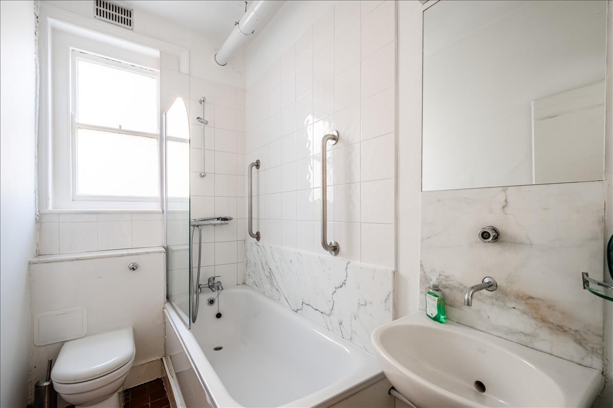 Property Image 5c9ea545-c8c2-46cb-b5c0-dc7016b65c18