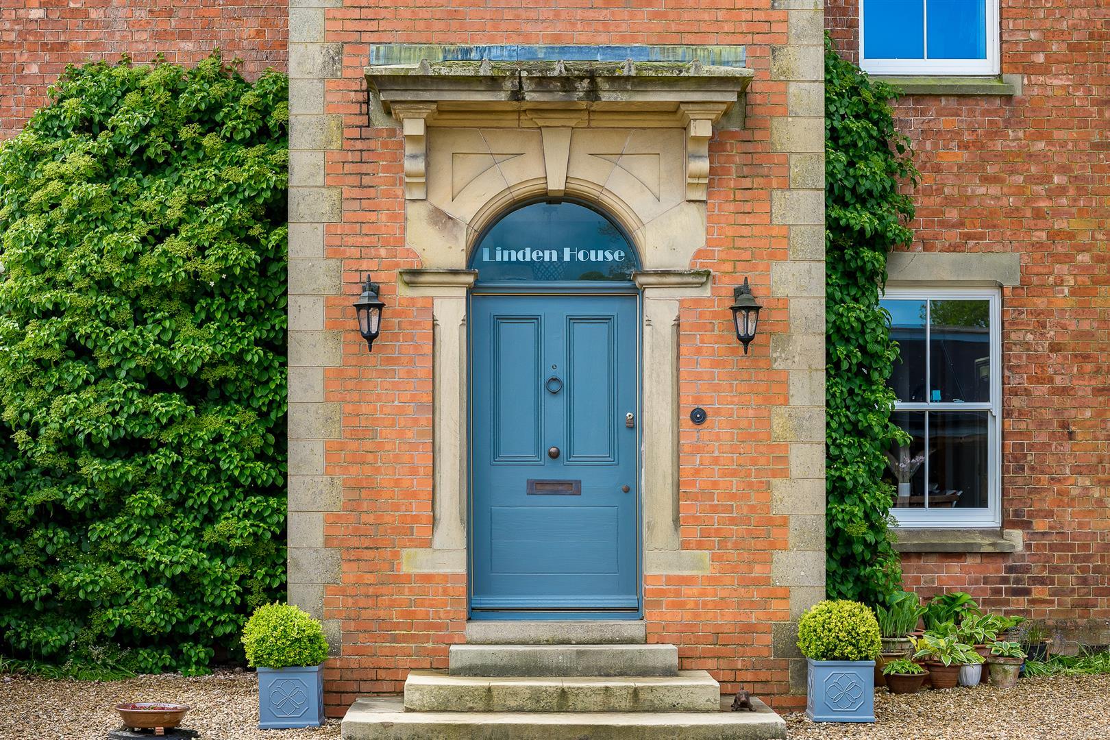 Property Image 5ca62cb2-2e7f-4169-b861-6c348f3c33d8