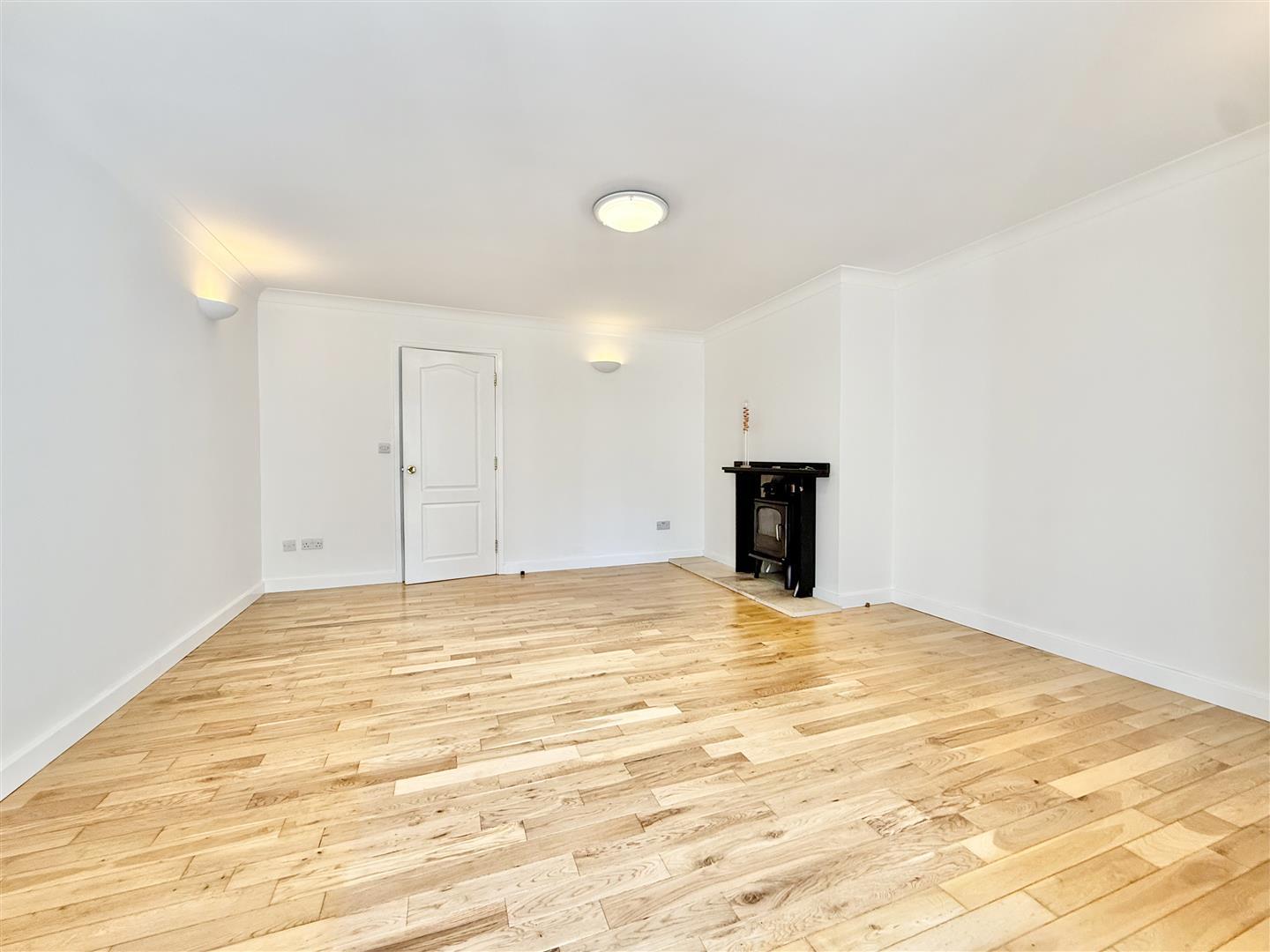 Property Image 5ca94b9f-c02b-4fa5-a7bf-b8c9a892cd5f