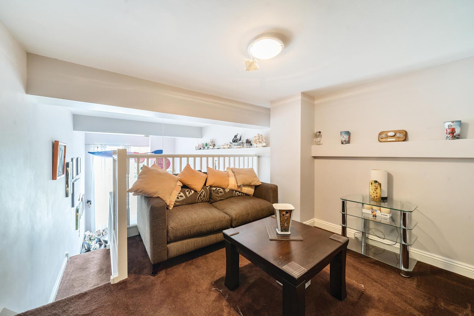 Property Image 5cbbf92b-2830-4419-93fe-88f7db89a538