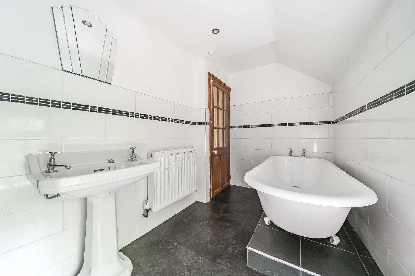 Property Image 5cbbfdff-b641-44fc-86a0-abdea7af468f