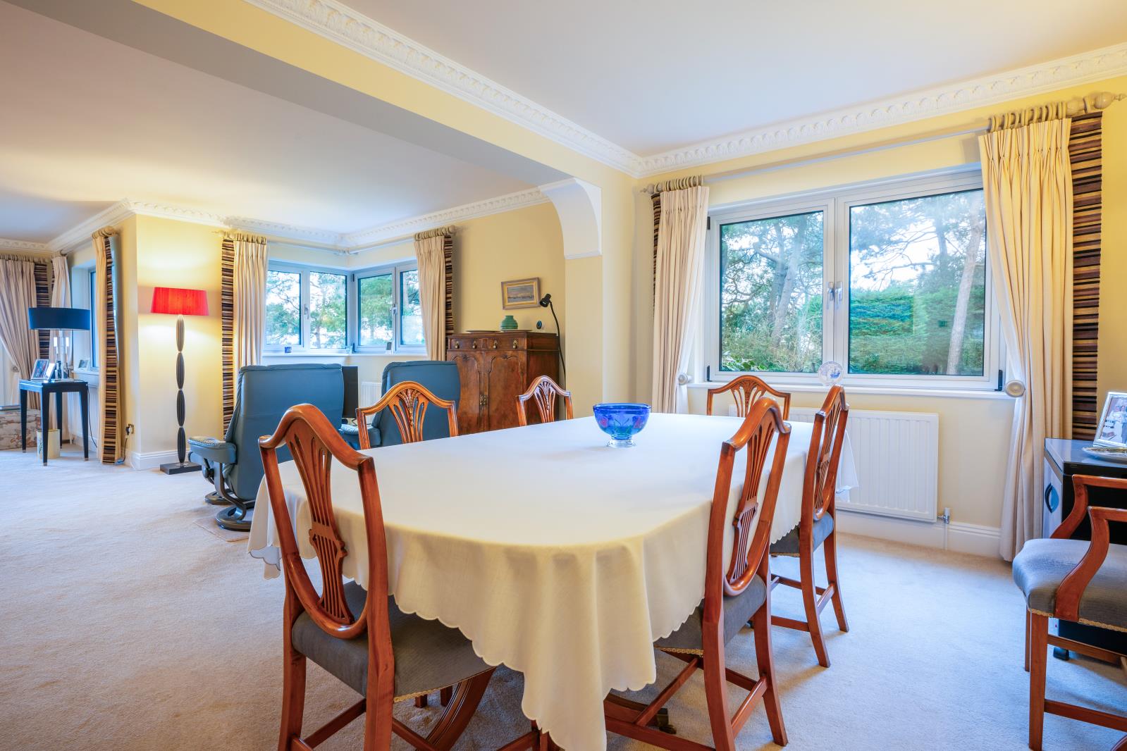 Property Image 5cc8f760-a098-424f-ae4f-8712a35194ef