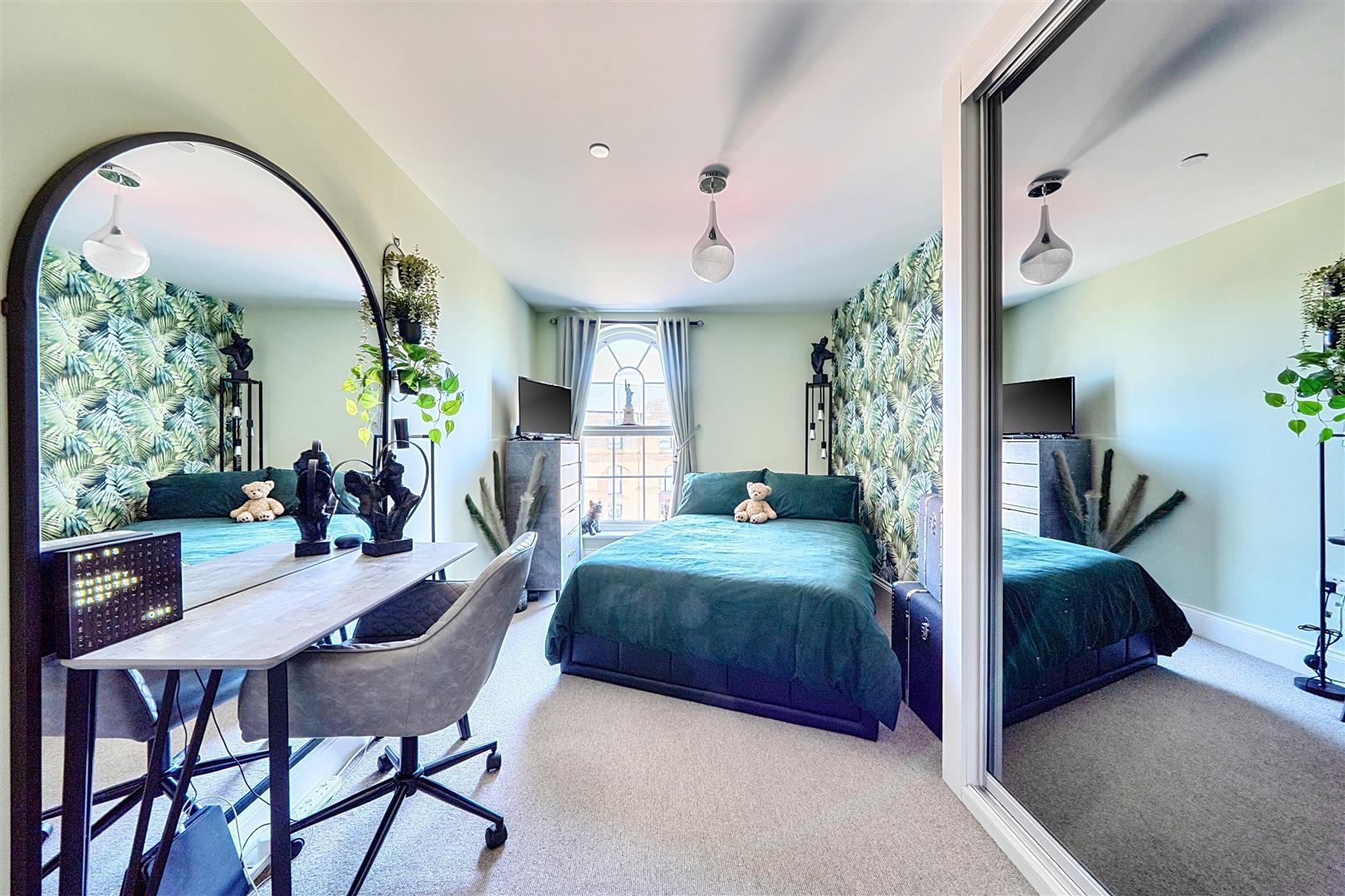 Property Image 5ccc7738-172a-421d-b222-be6a0f3e7817
