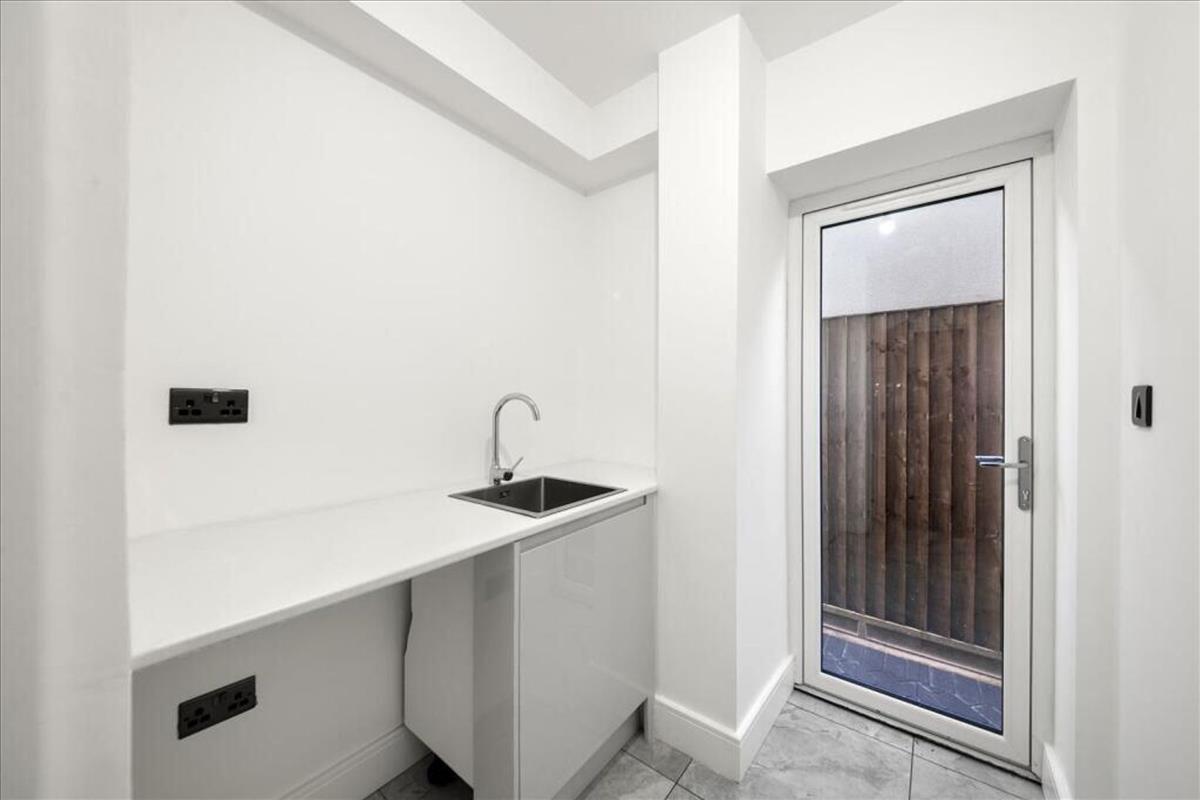 Property Image 5ccf4afa-ca9a-4313-99b1-a75fe67238c3