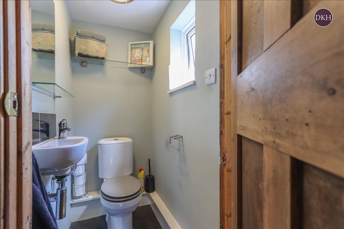 Property Image 5cd6b96f-4625-4e95-8cfc-fe1286ba2cd8