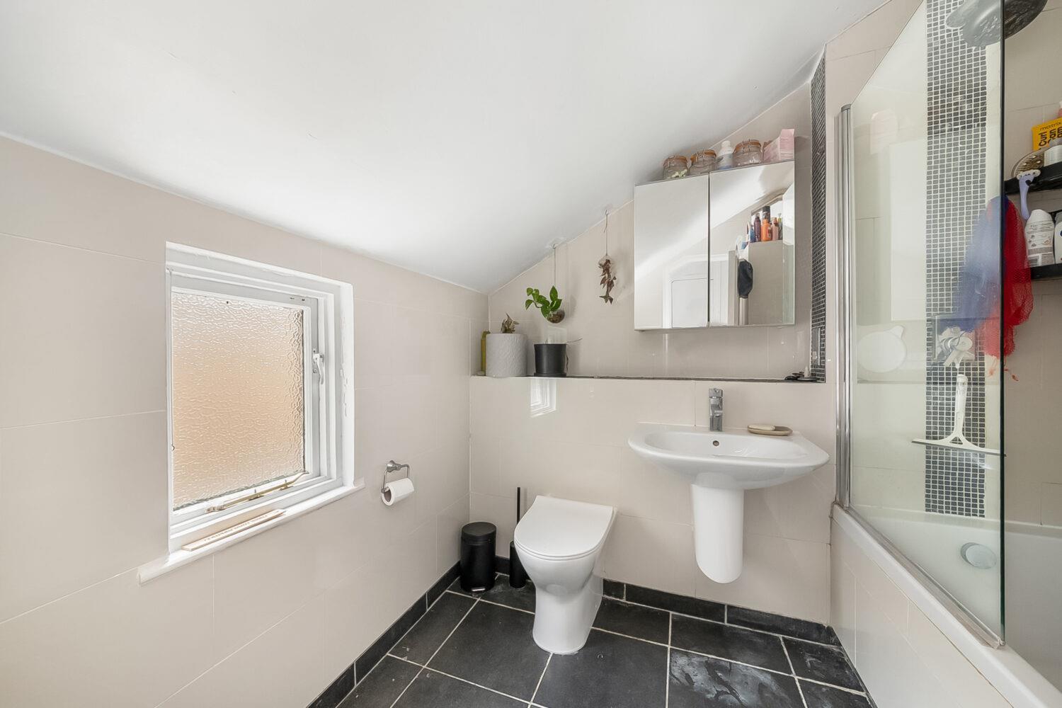 Property Image 5ce43898-7412-4e1b-8a4e-76c0e582f2e4