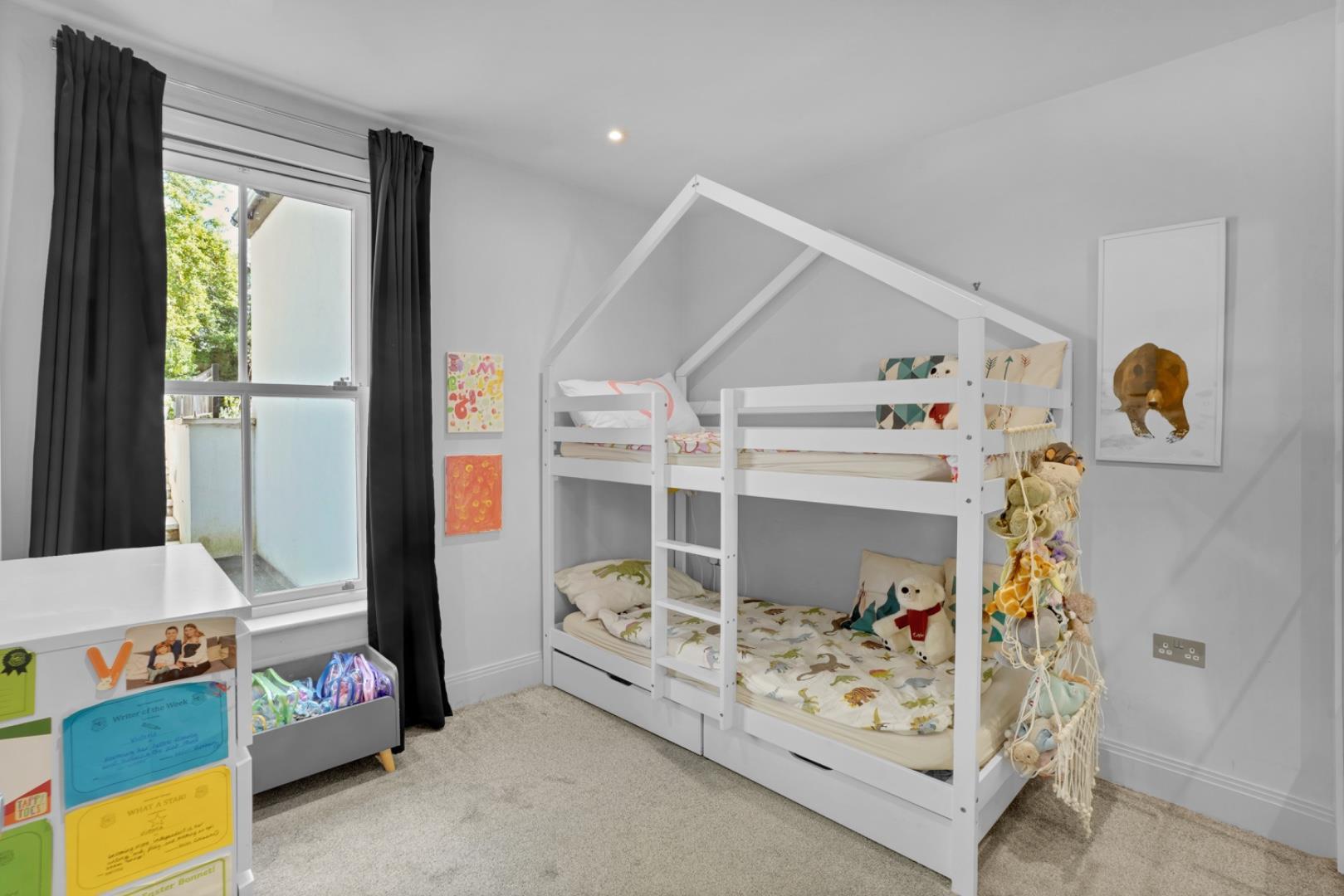 Property Image 5ce62b49-cc0f-4d8b-a52c-da64d9ece65f