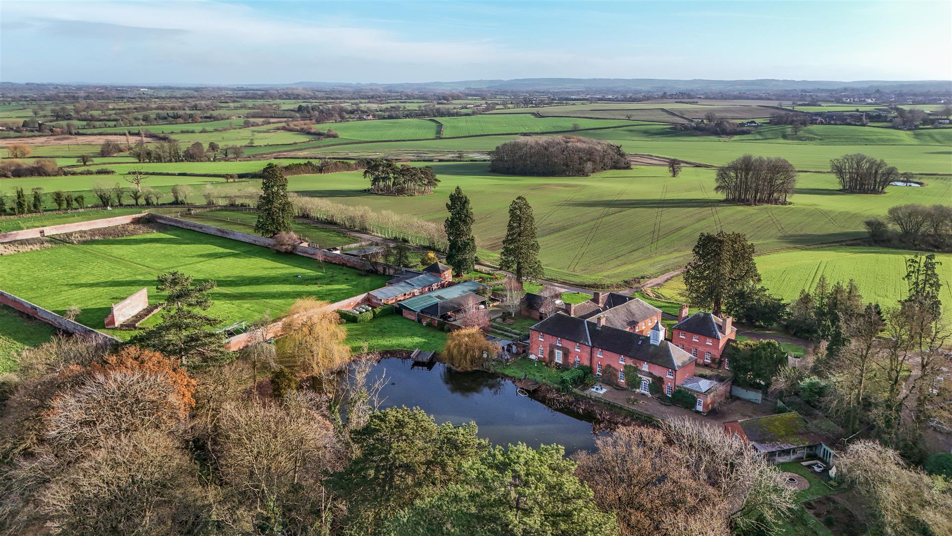 Property Image 5cfbf7ba-9395-4d63-b1b6-385e1fbedf3d