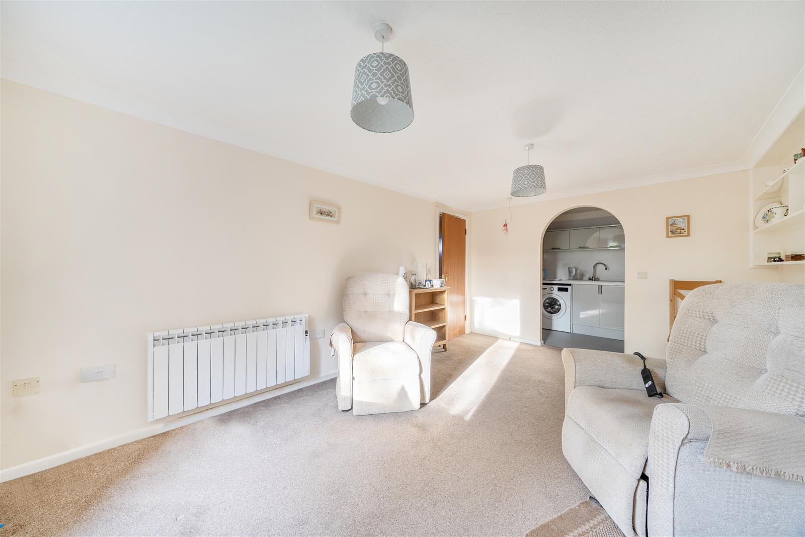 Property Image 5d02e899-fde9-483b-8d6a-ae05153db124