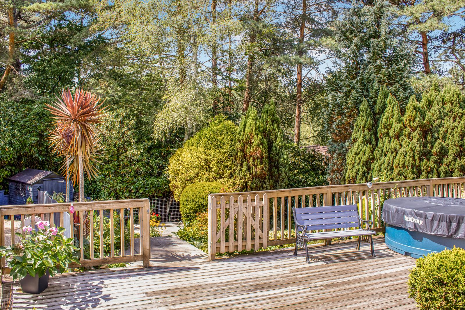 Property Image 5d077c7c-ca92-421a-b40f-29e0555fde43