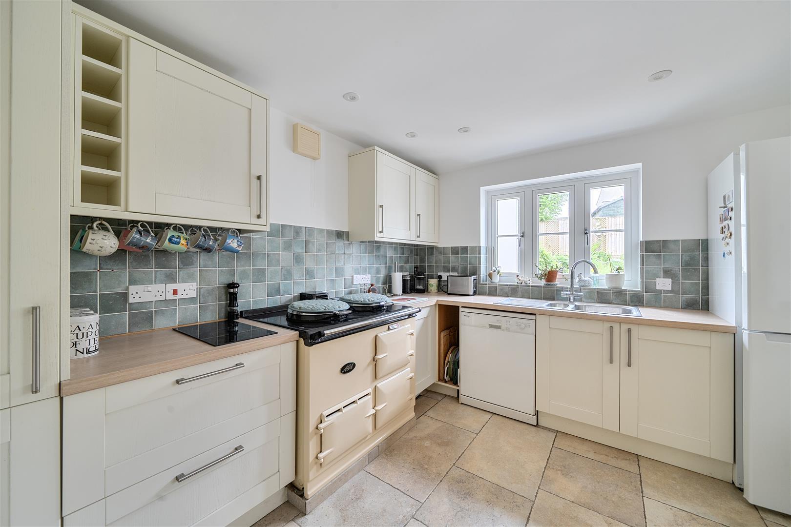 Property Image 5d07887b-5e3d-4f48-85ce-366e60bcb493