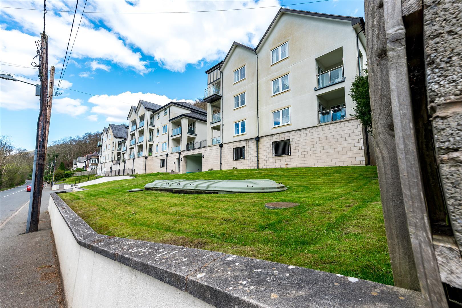 Property Image 5d0f51c7-27de-4096-a2d5-5cf19ae754d9