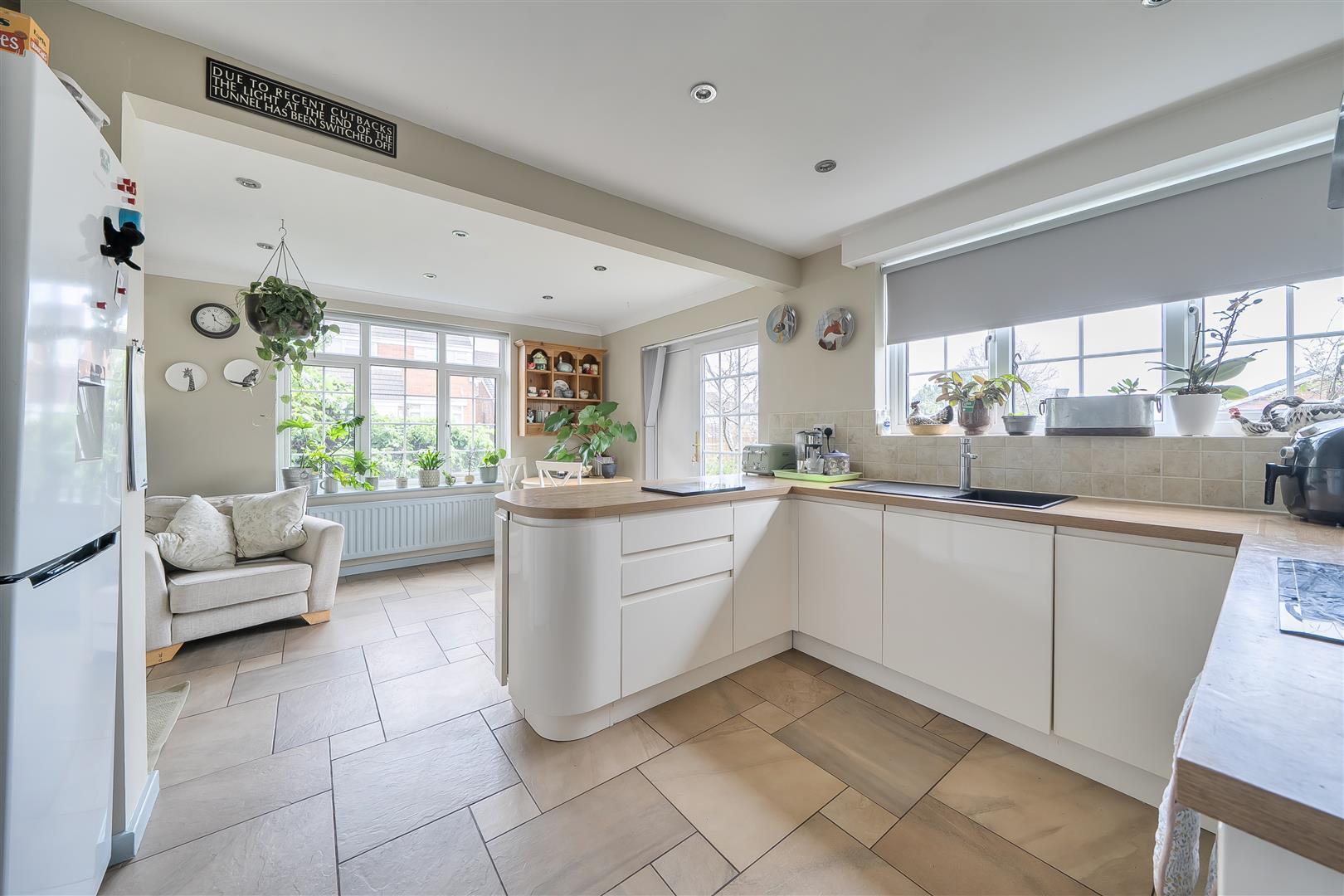 Property Image 5d104538-f116-4c3d-b75e-7e6675a04774