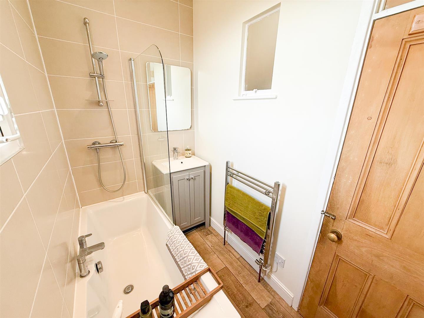 Property Image 5d19c493-93a0-44e3-81bd-4ca7fb1b481e