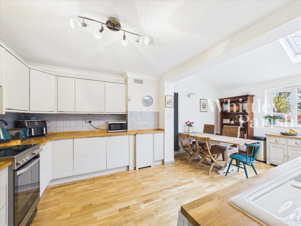 Property Image 5d41475b-c77d-4f3b-ae66-45bae3843f42