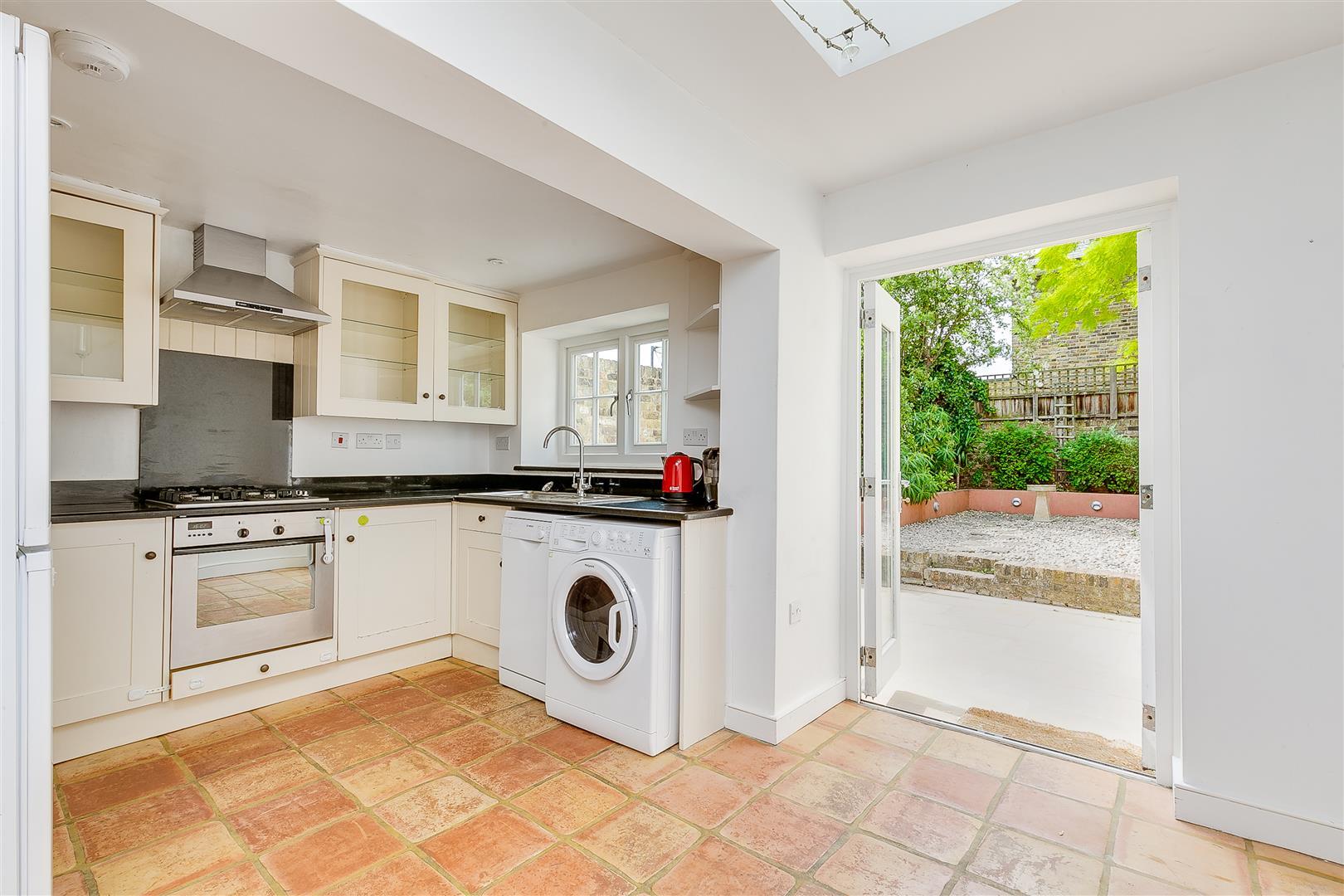 Property Image 5d42a179-e0e7-4810-9126-a7690b5aa3f4