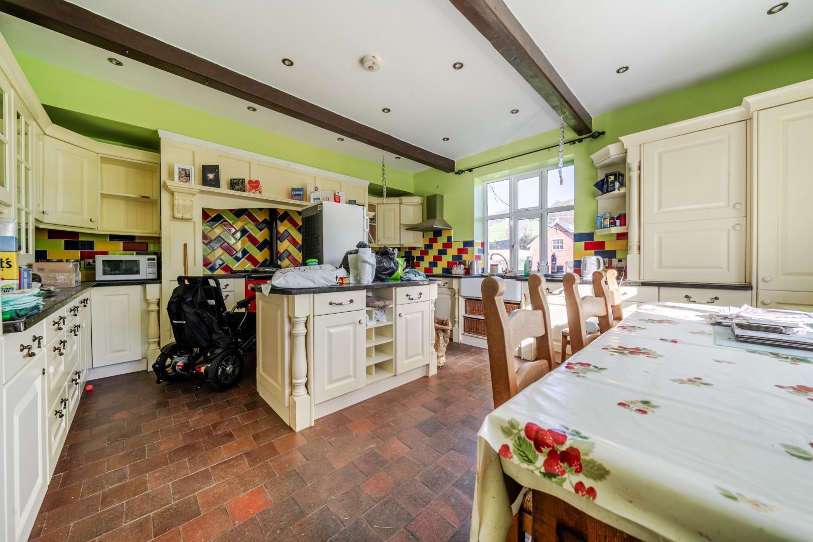 Property Image 5d6a1c74-3208-46a8-ad73-40791d99bf80