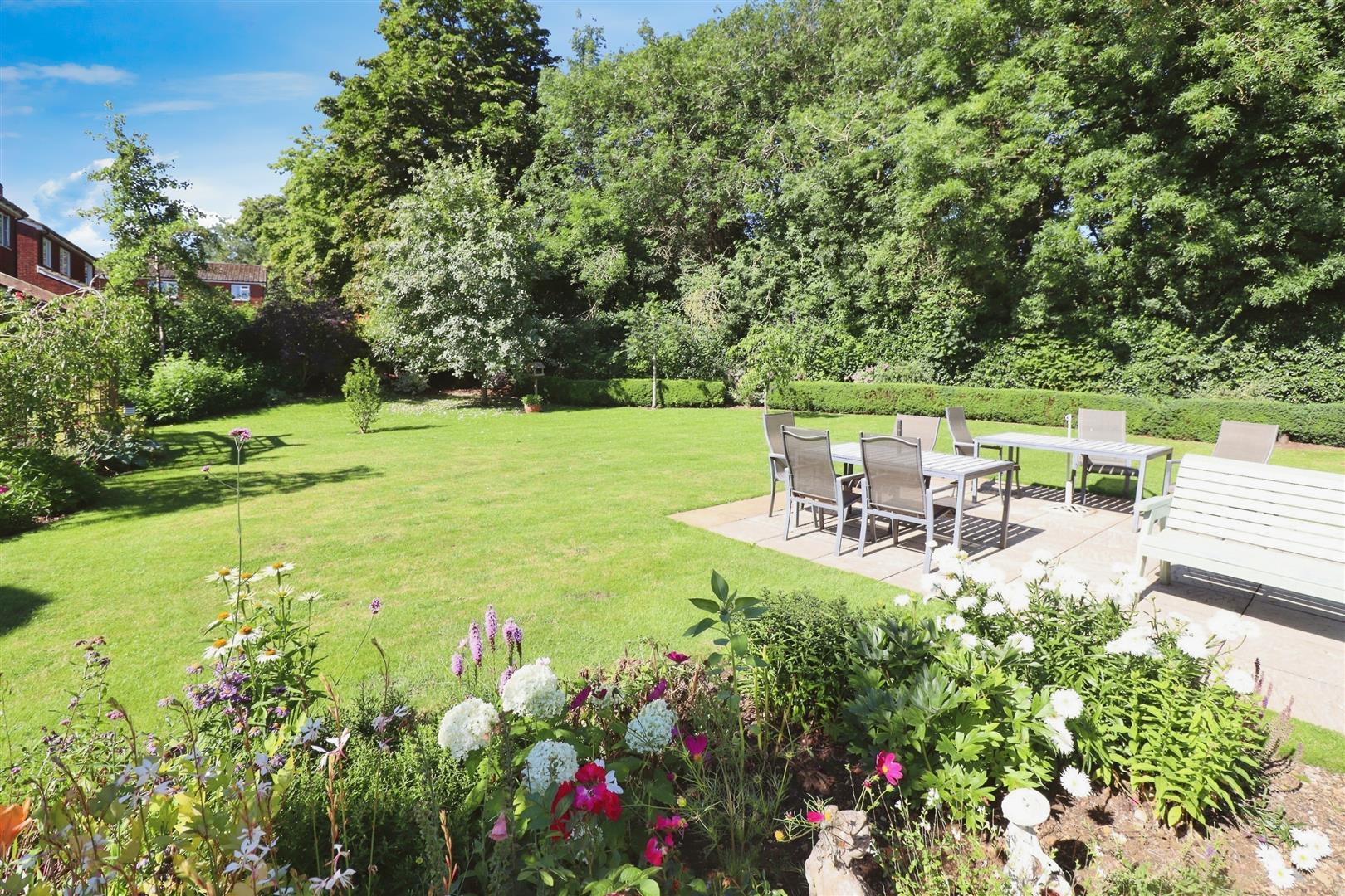 Property Image 5d6cbf69-e58a-49a7-a75a-d65584becb78