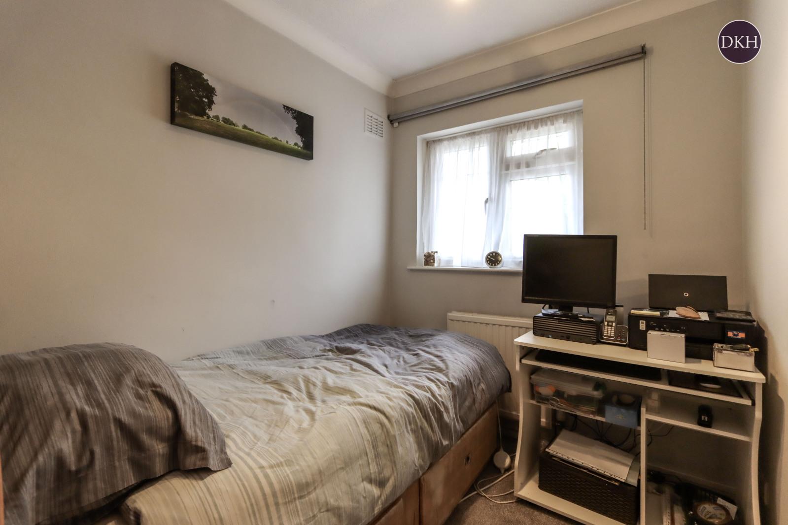 Property Image 5d6d9895-1b83-4f08-842a-08314200fba9