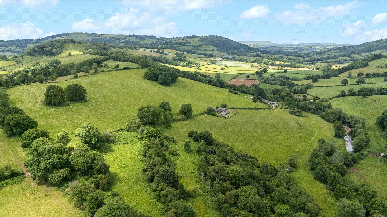 Property Image 5db4c9c6-bcf8-40c6-b096-80eac342a77f