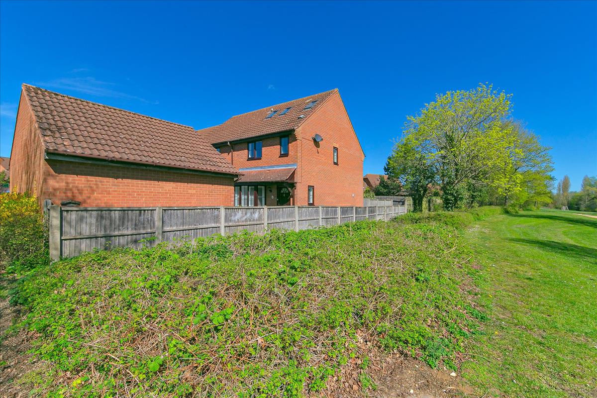 Property Image 5dcb3243-e2e7-4df9-980d-3e509b45dcd5