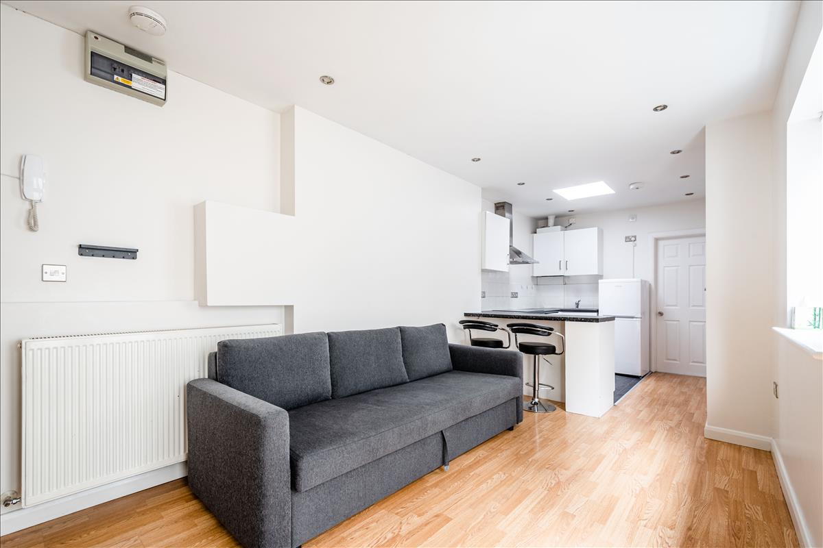 Property Image 5dd171aa-9731-4b77-8d4f-5d6dcacca1e0