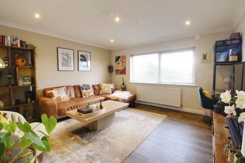Property Image 5dd6b7f5-21cd-456d-ba31-4b33a2d73fdf