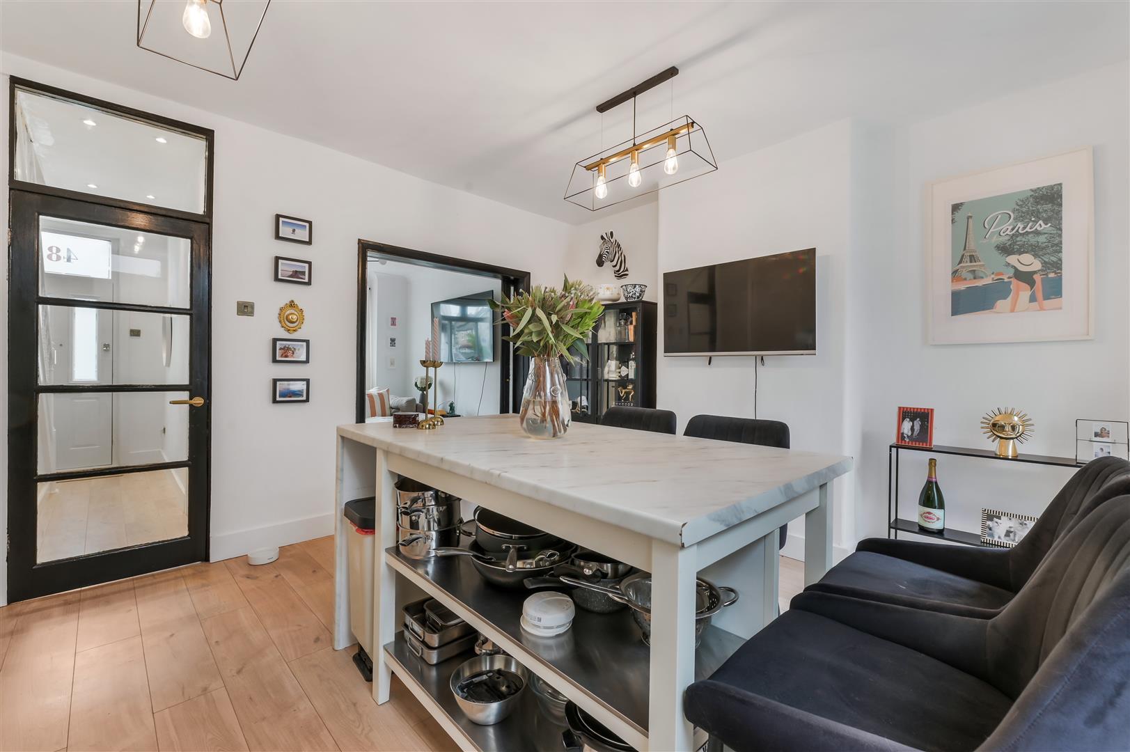 Property Image 5de7a55f-97eb-4282-ac3d-23cc305631e6