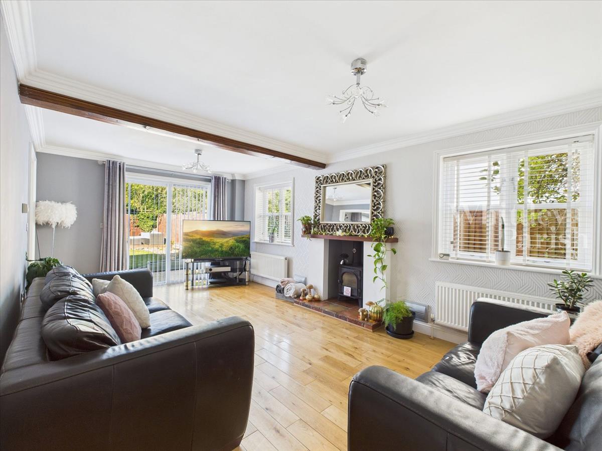 Property Image 5df39793-a023-42c6-83d7-58239ed46e88
