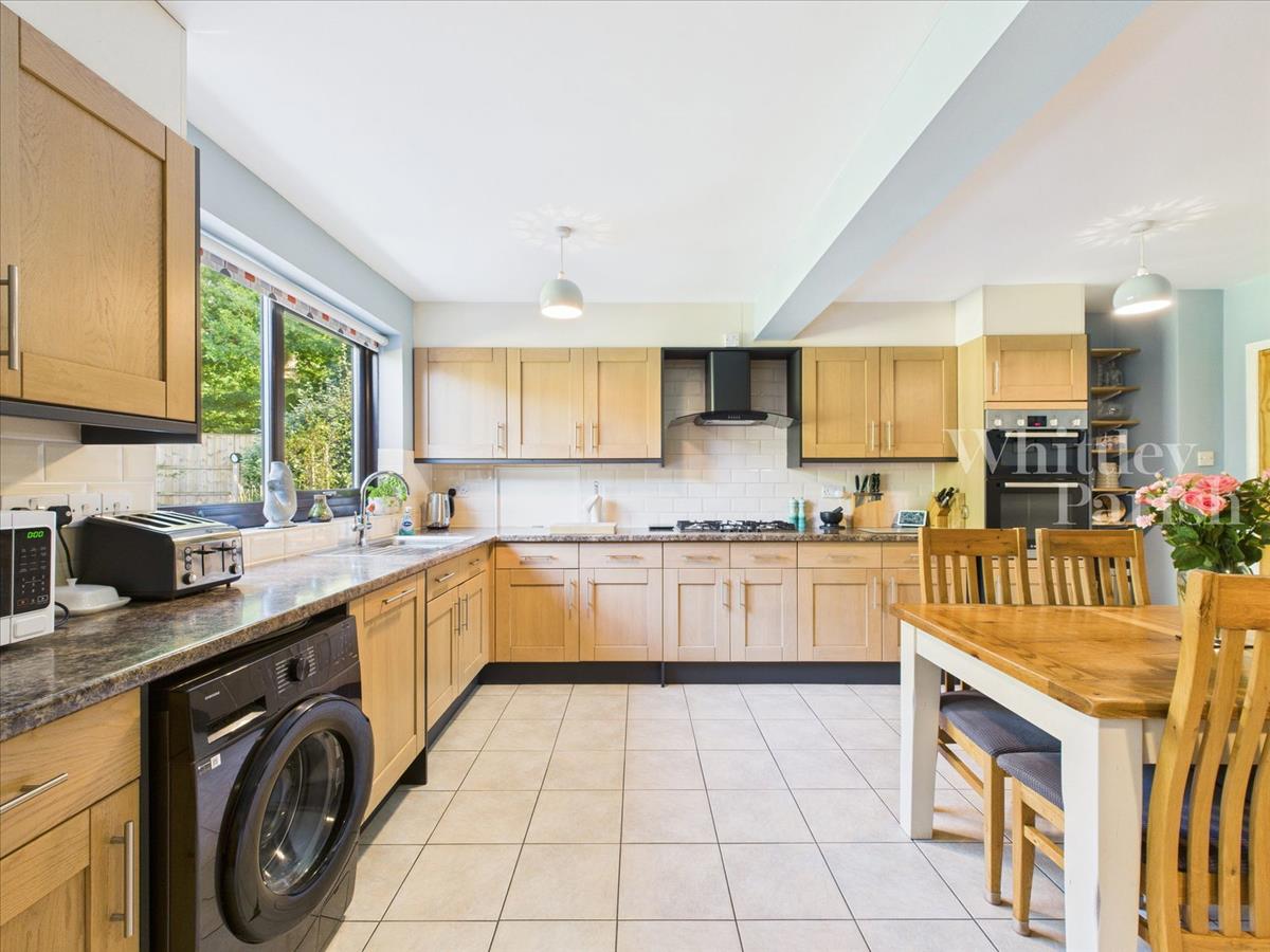 Property Image 5e039c97-8b38-4976-86d4-56f5e28fd13c