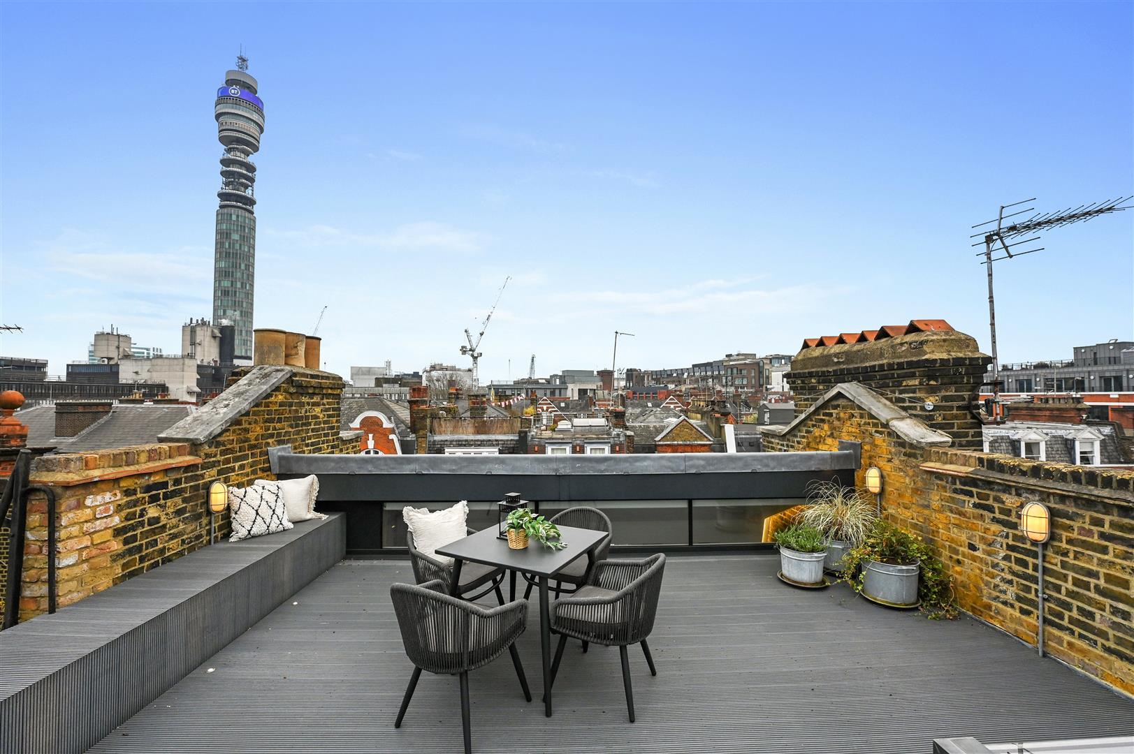 Property Image 5e0943bb-ec7d-42fb-812e-ce9f79df5155