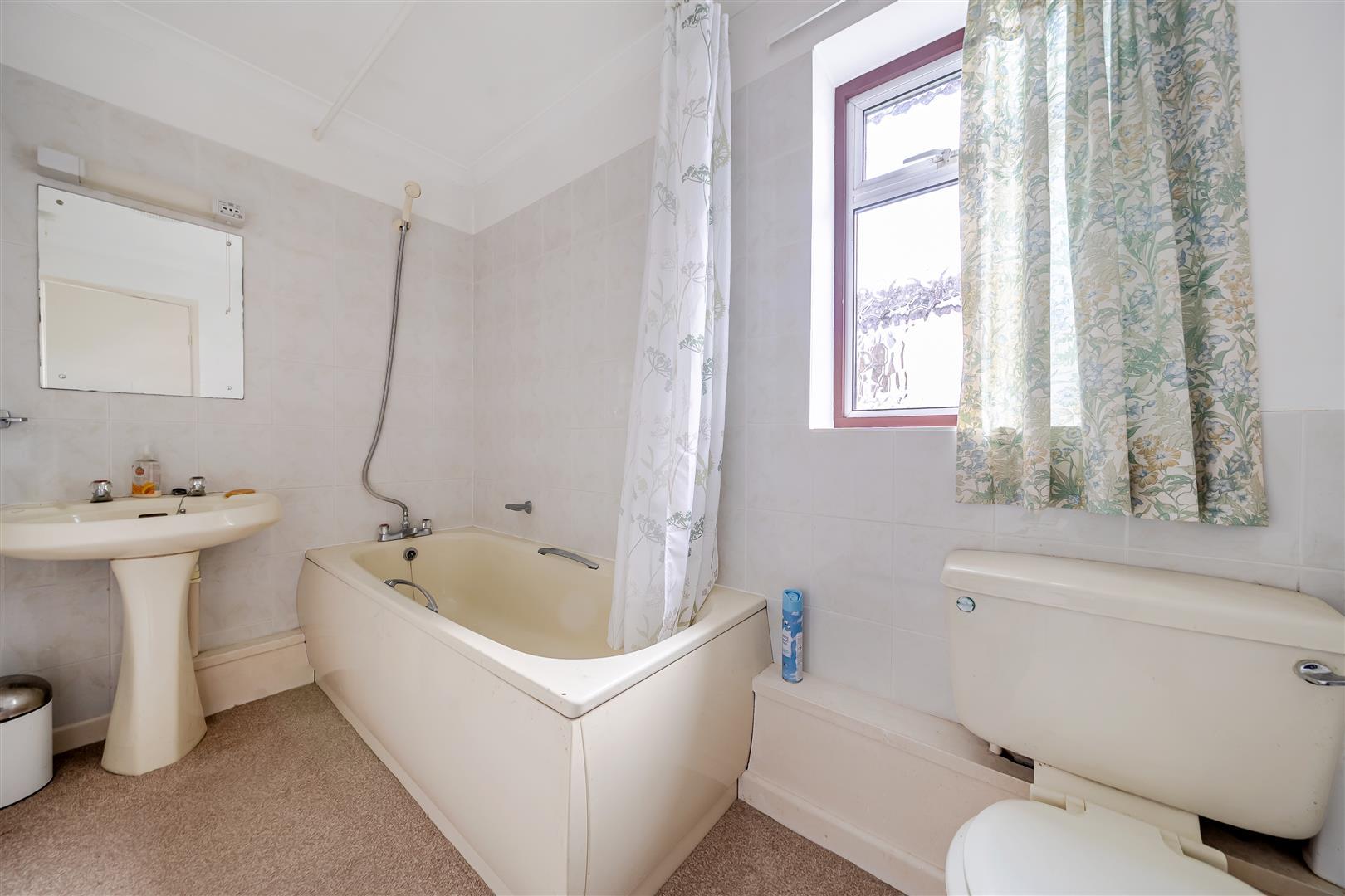 Property Image 5e0f2133-604e-41ab-a430-36764df4955e