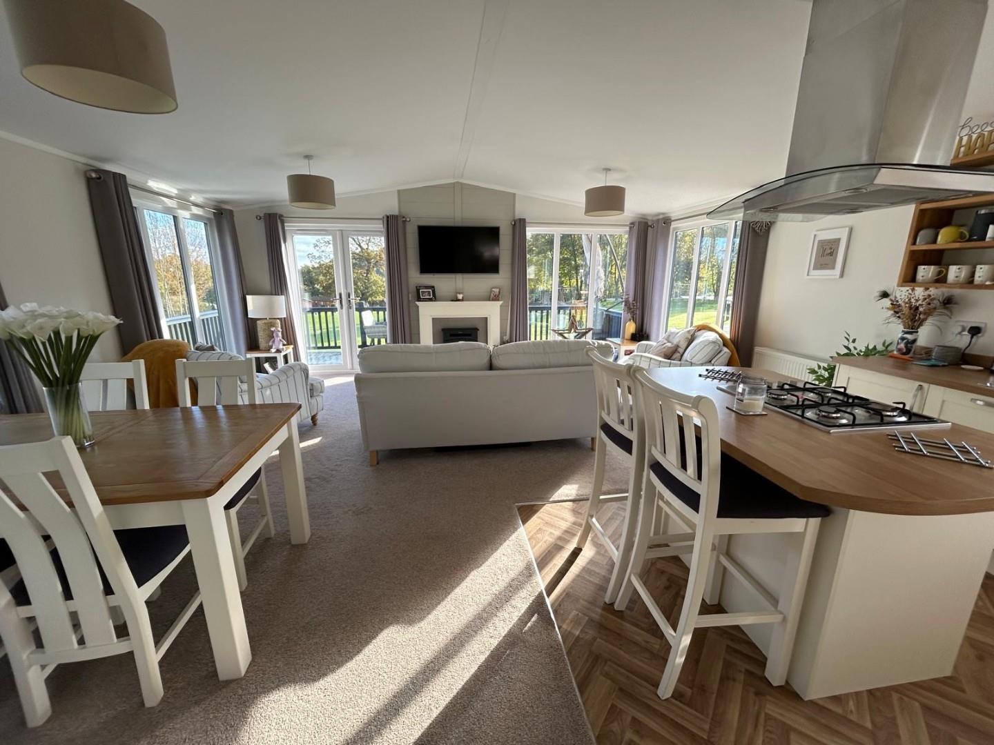 Property Image 5e25ce85-3dc8-40bf-b8f1-40db9f8d2919