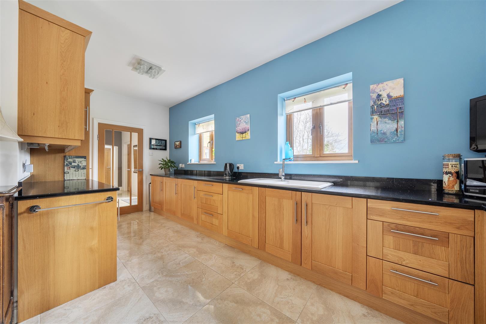 Property Image 5e32120d-ebdf-429c-bb67-6fb0b41a0001