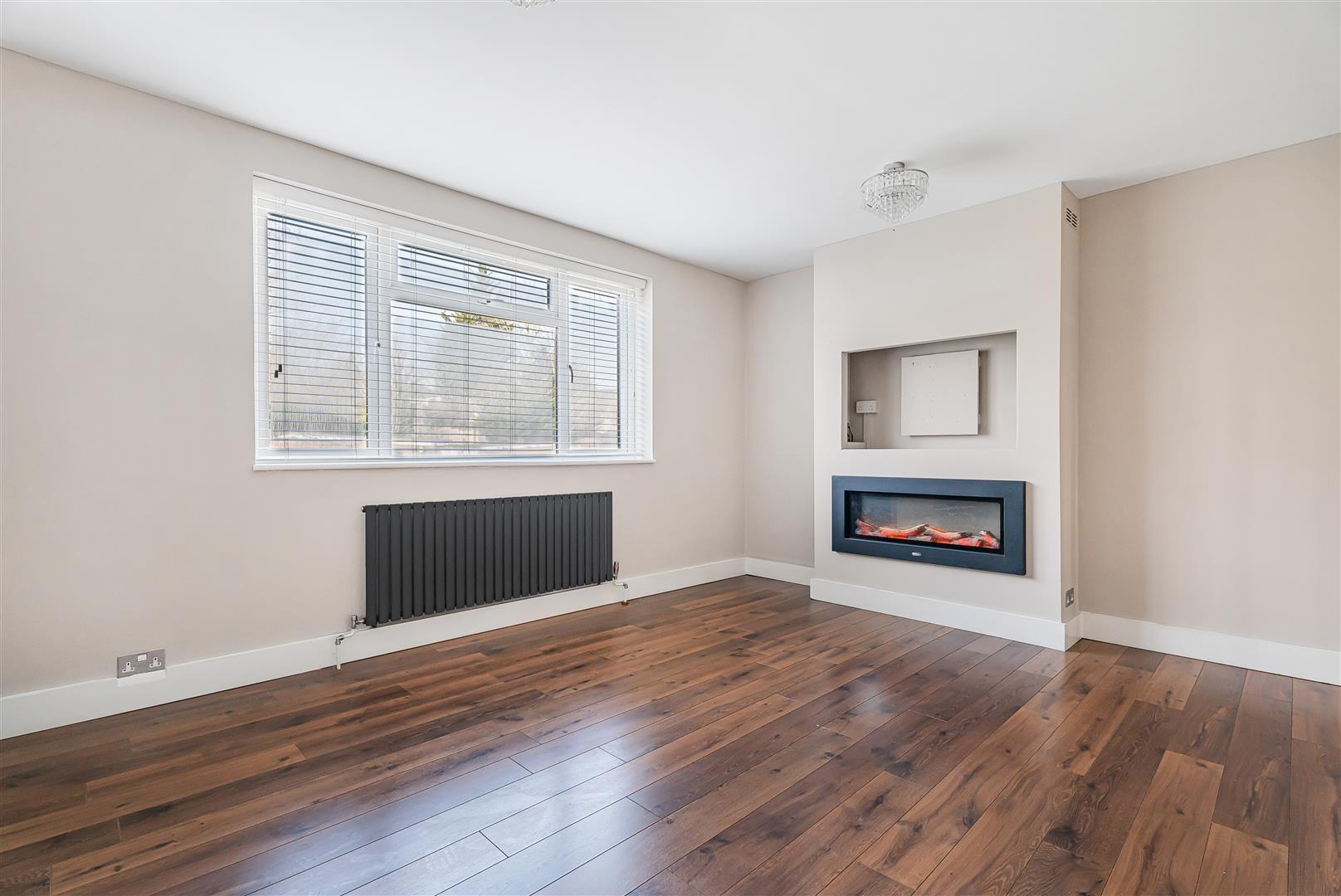 Property Image 5e329bd2-84a3-4109-94e8-660e1d84776b