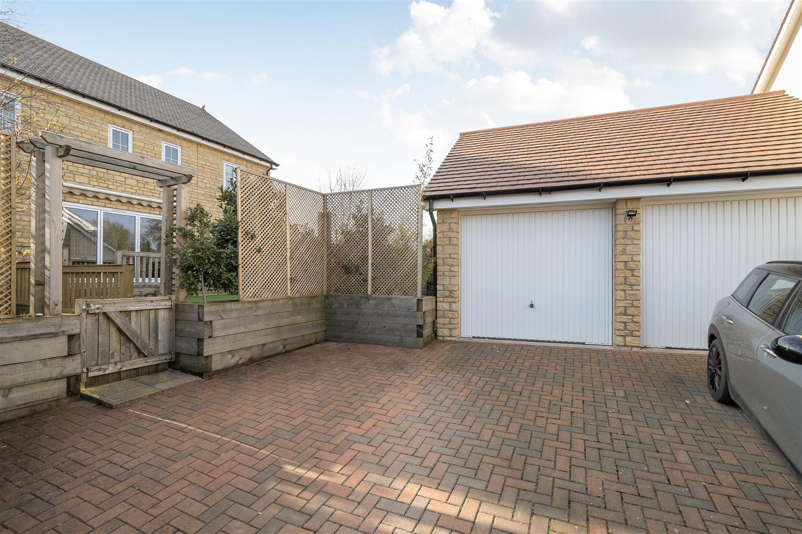 Property Image 5e4c2ed9-4cf9-4f12-9593-1d0b09067fda