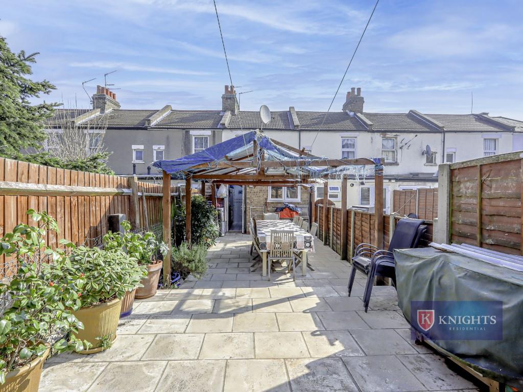 Property Image 5e6bafaa-9614-4102-9286-707c3ee0f0f5