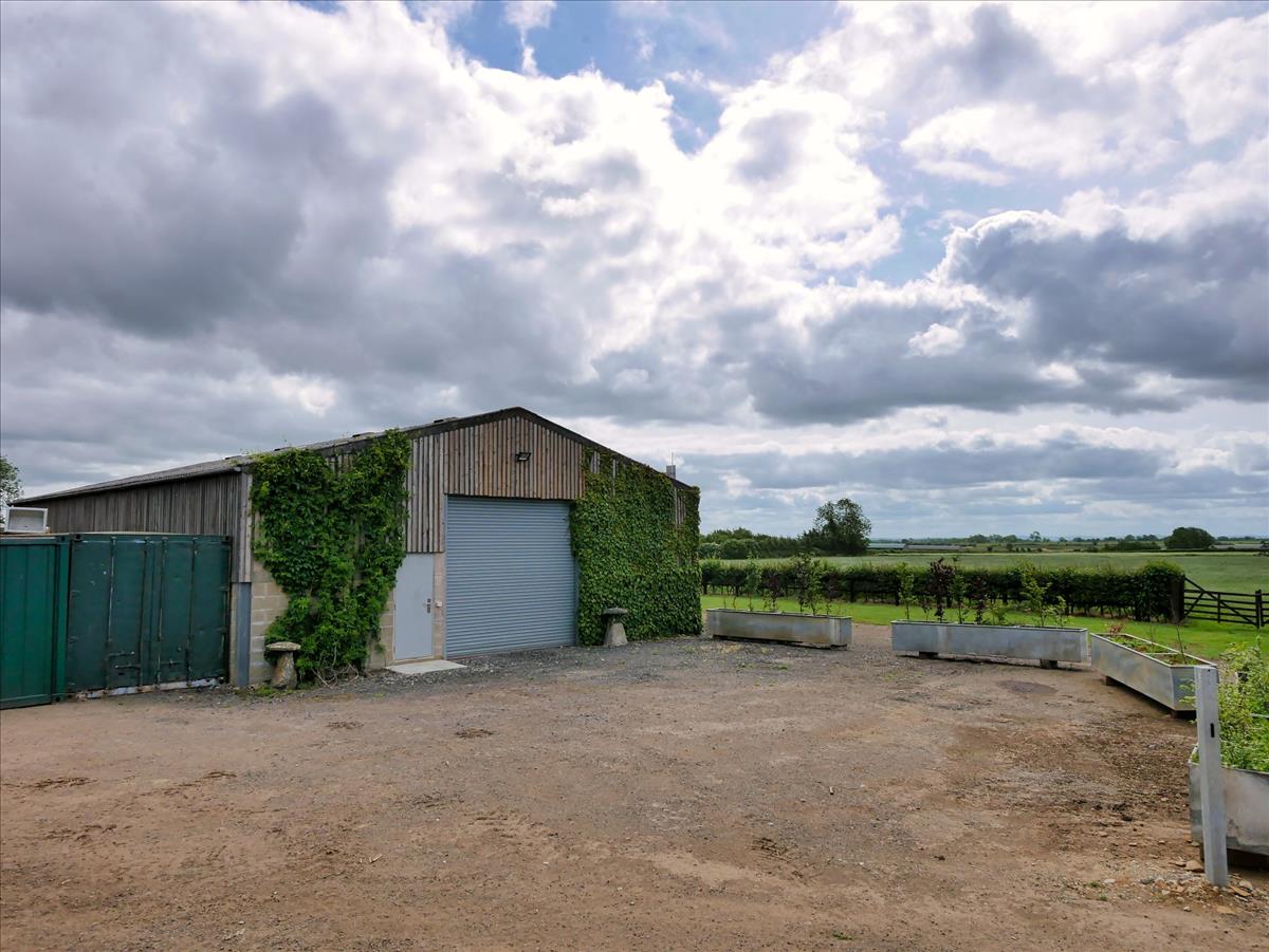 Property Image 5e6ddbb5-981e-4133-9aad-ae329066f1ce