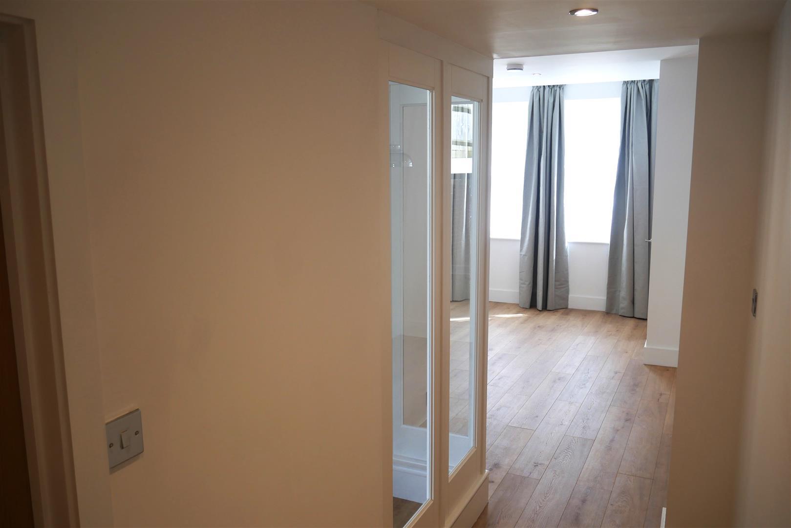 Property Image 5e8cfff2-b0f1-4e13-839d-178975347742
