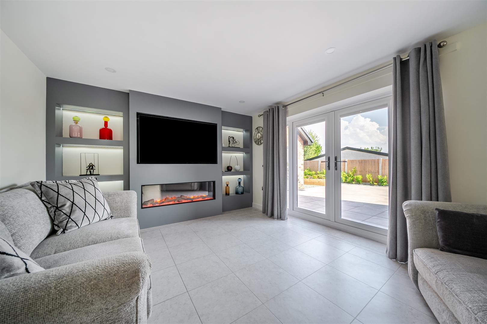 Property Image 5e928a4f-d70c-4a96-bc2d-fe49fbddc95e