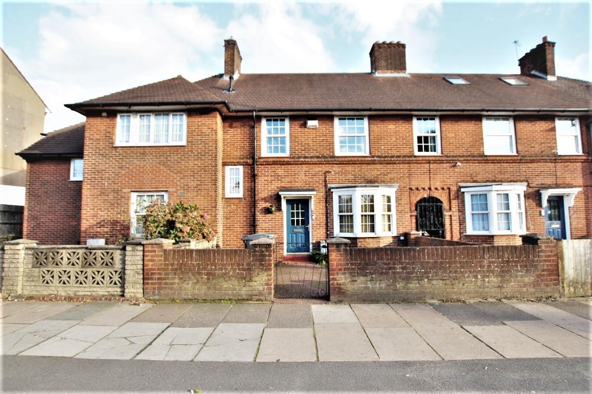 Property Image 5e961657-37bf-42f1-8ed8-d0866eb4e284