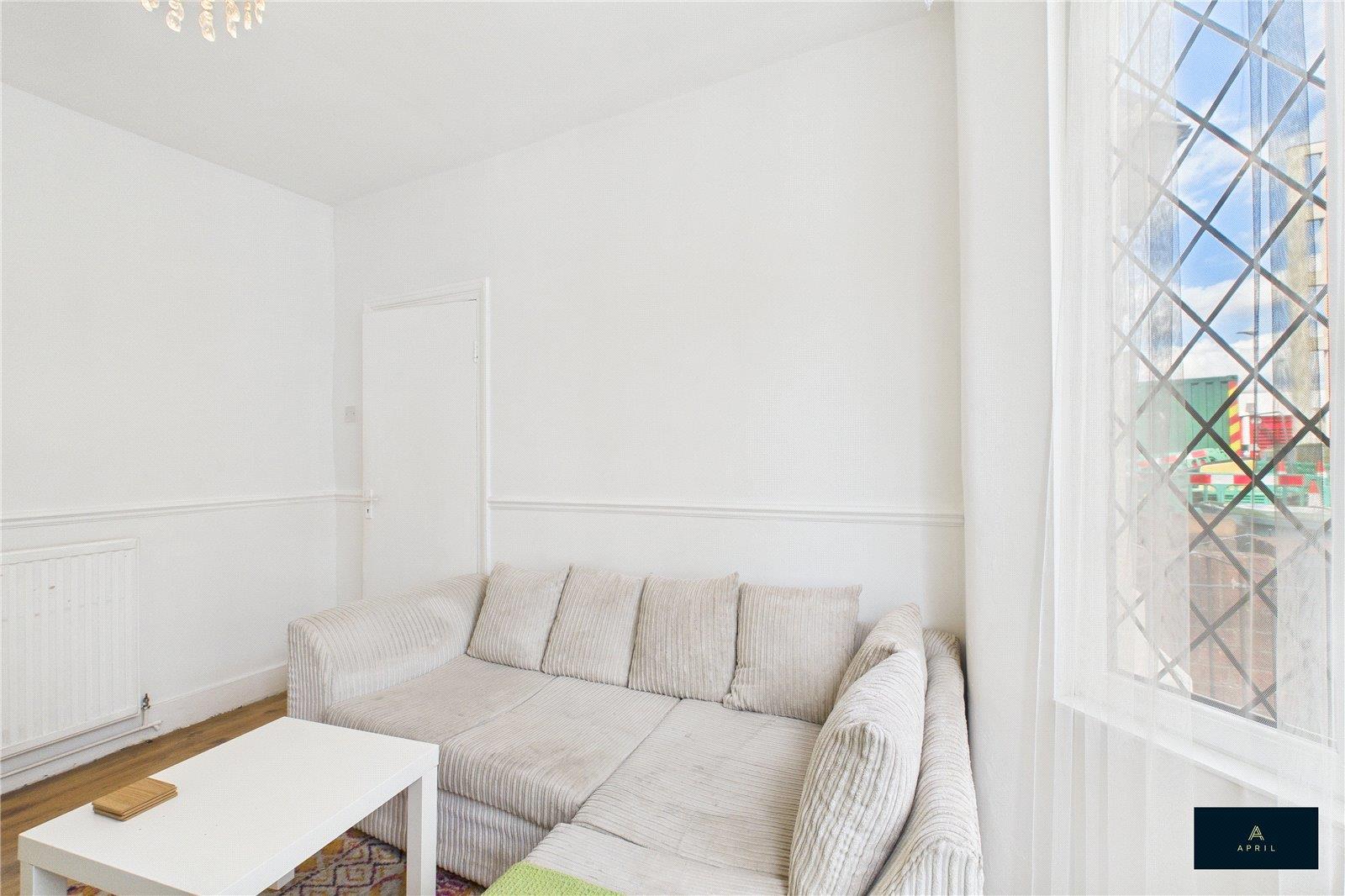 Property Image 5ea07f6e-071e-4abb-afb1-16b0b11abfed
