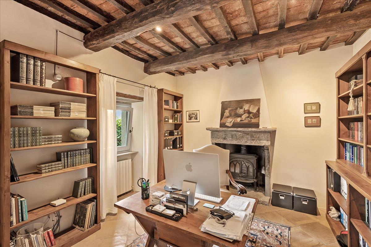 Property Image 5ea2954c-7269-486a-92c0-1dc9942e62bc