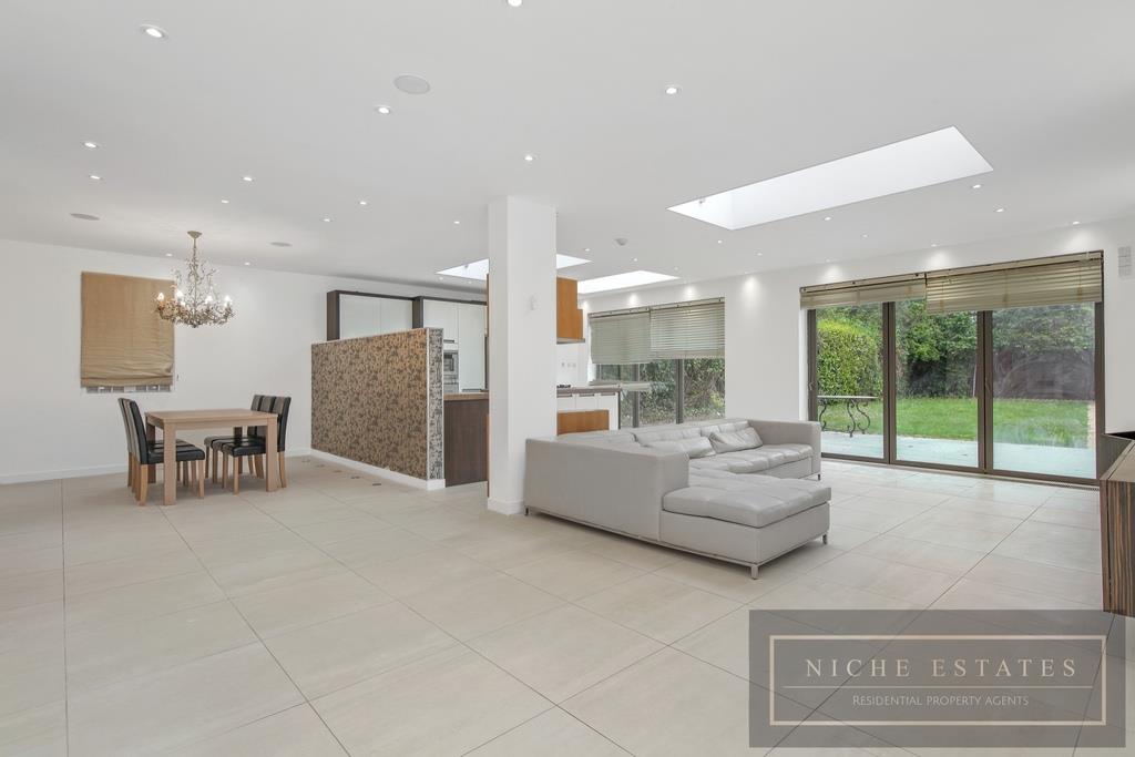 Property Image 5eb12024-7bf7-48b7-98ef-ff94cb76a980