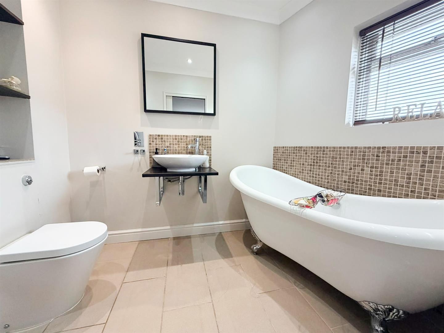Property Image 5eb1c0ec-6c64-4a1e-94d4-35d6938921fe
