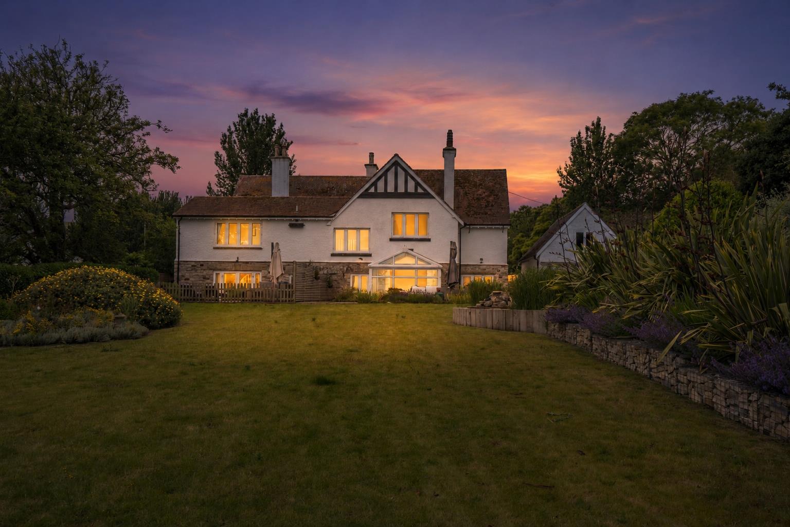 Property Image 5ef15482-899c-40a7-87e8-98ba406c569b