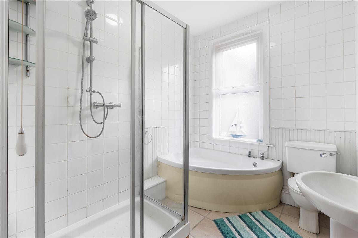 Property Image 5f03cd19-7e2f-4cfc-9254-88760044a58b