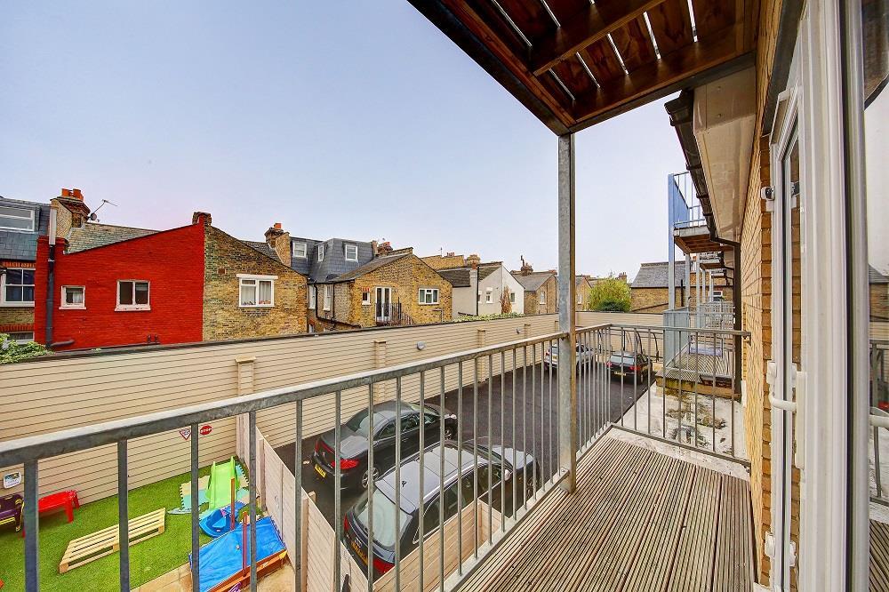 Property Image 5f0dd242-564d-44b0-92ed-7642a361a400