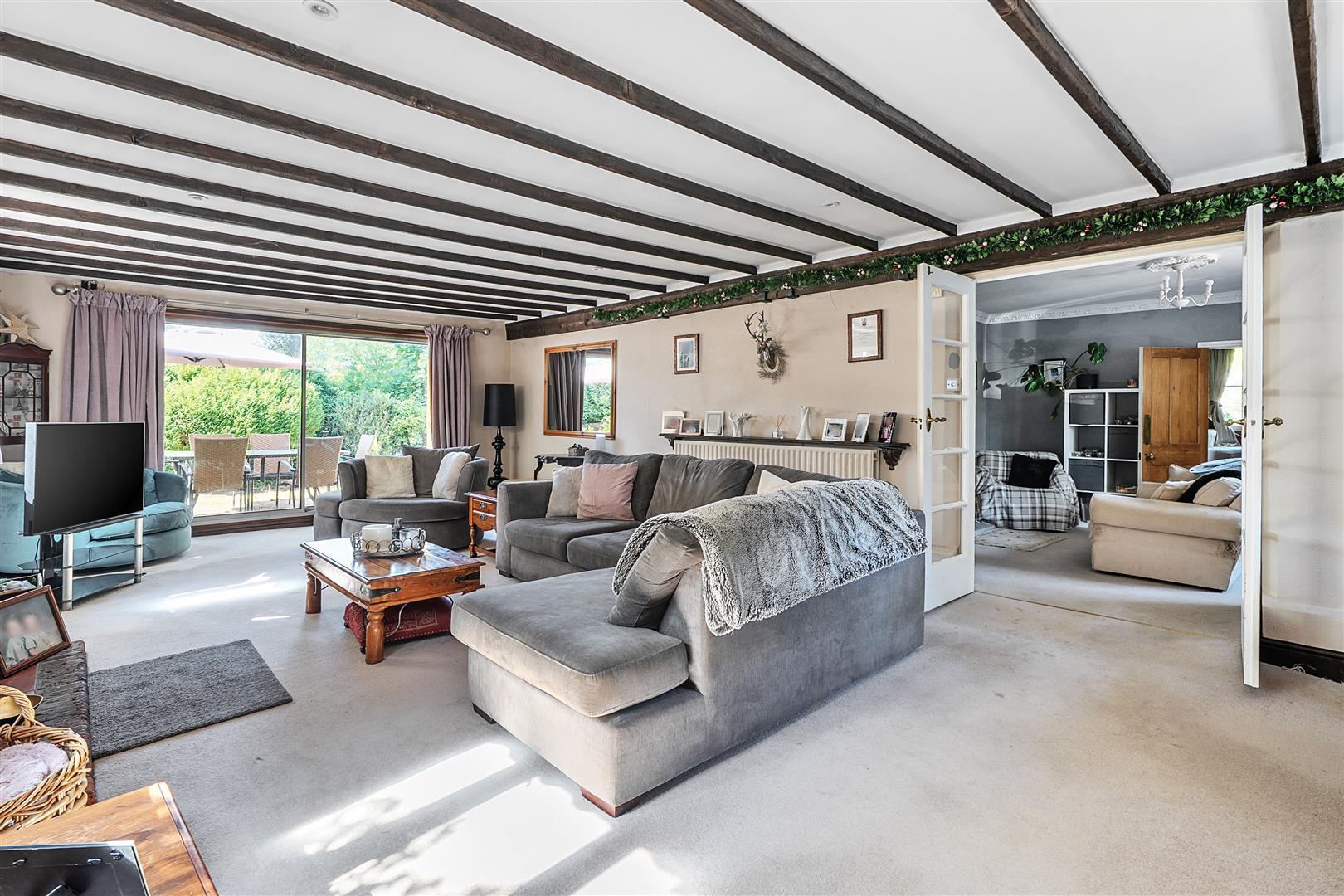 Property Image 5f0ed33c-e84f-4082-936b-99d91043eefc
